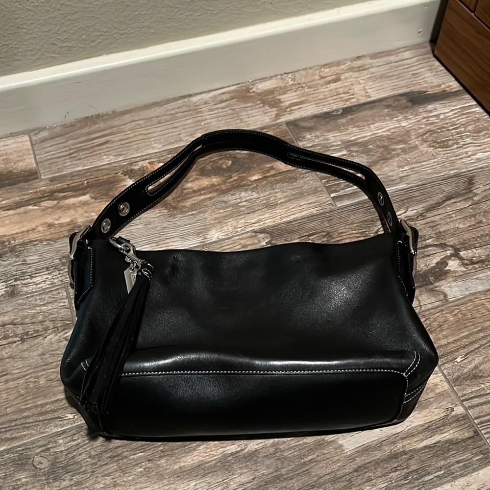 Black Leather Shoulder Bag - Picture 3 of 9